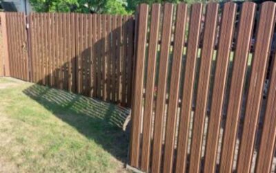 Nejdůležitější výhody kovových plotovek